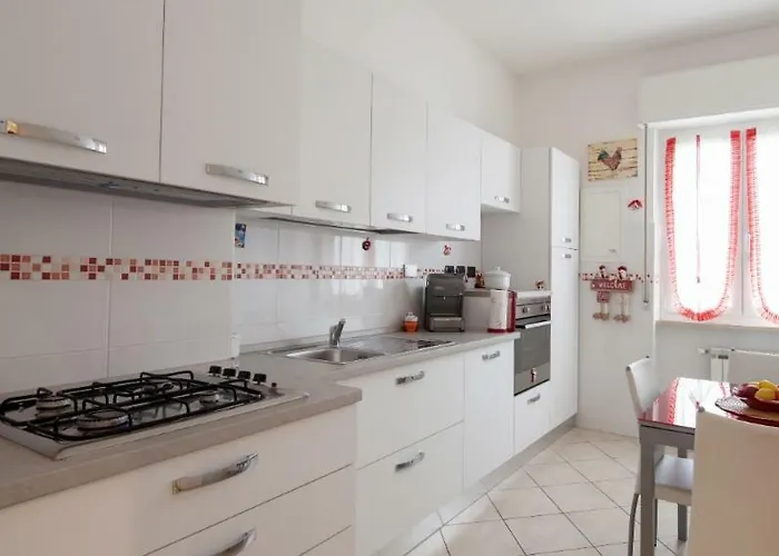 Rebecca House * La Spezia