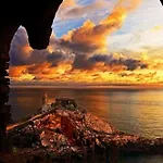 Rebecca House La Spezia